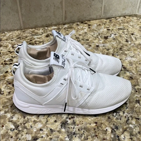 New Balance 247 White Athletic Shoes Women’s - Picture 3 of 7